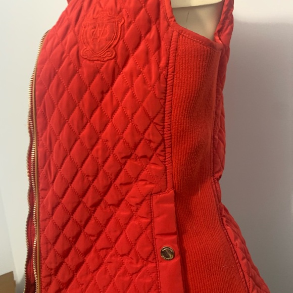 Classy red Massimo Dutti vest with gold embellishments - Picture 8 of 10